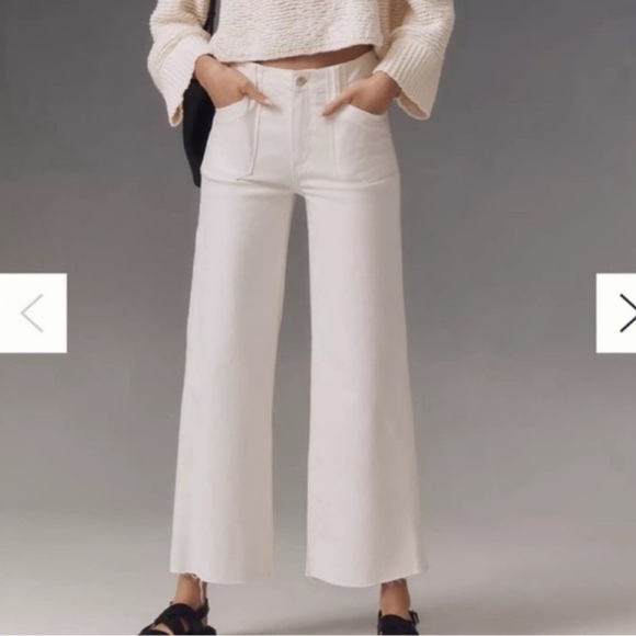 PAIGE Denim - Paige Anessa 31” Wide leg Jeans Size 29 white raw hem high rise